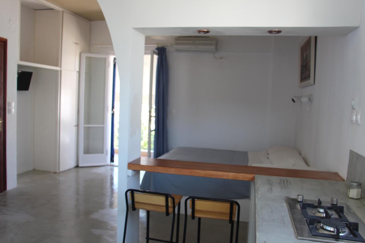 Pansion Andreas Appartement Tínos Buitenkant foto
